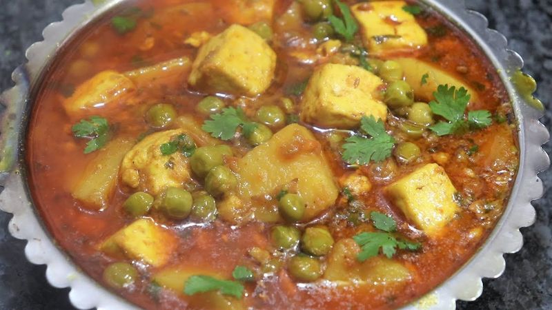 Aloo Matar Paneer
