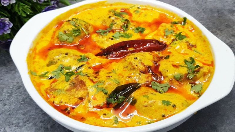 Kadi Pakoda