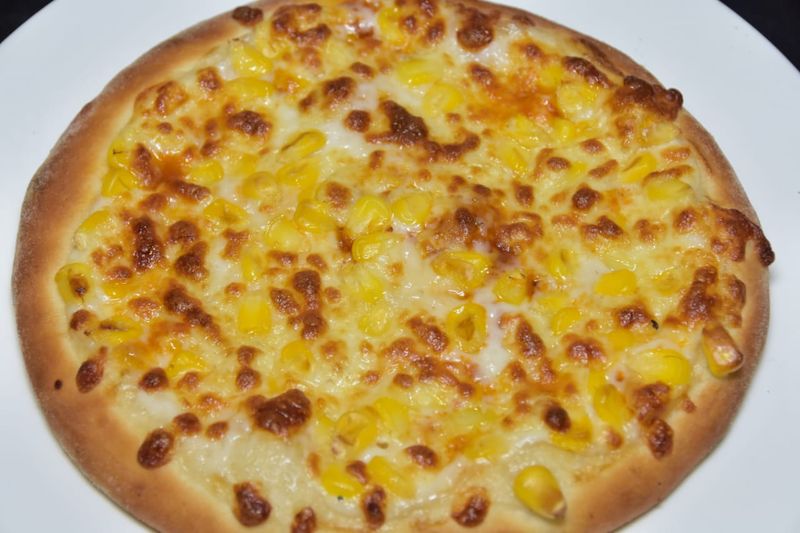 Golden Corn Pizza