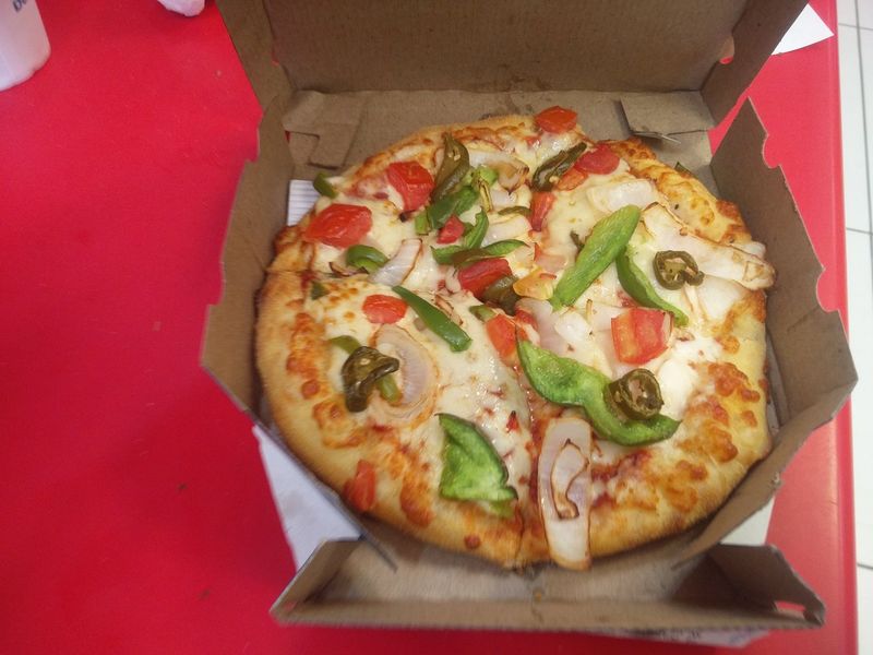 Green Mexican Wave pizza