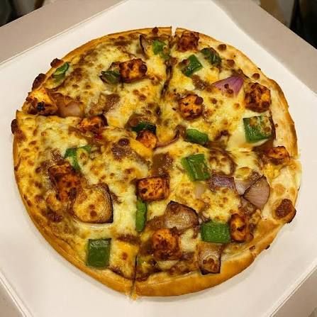 Kadai Paneer pizza